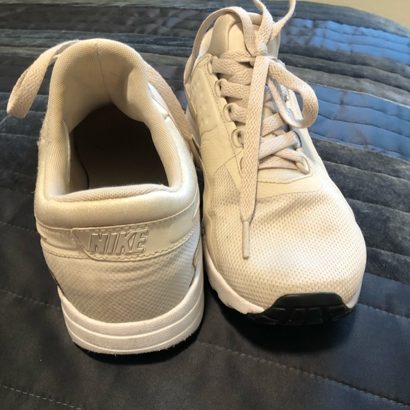 Nike Air Max Zero in Oatmeal - Picture 5 of 12